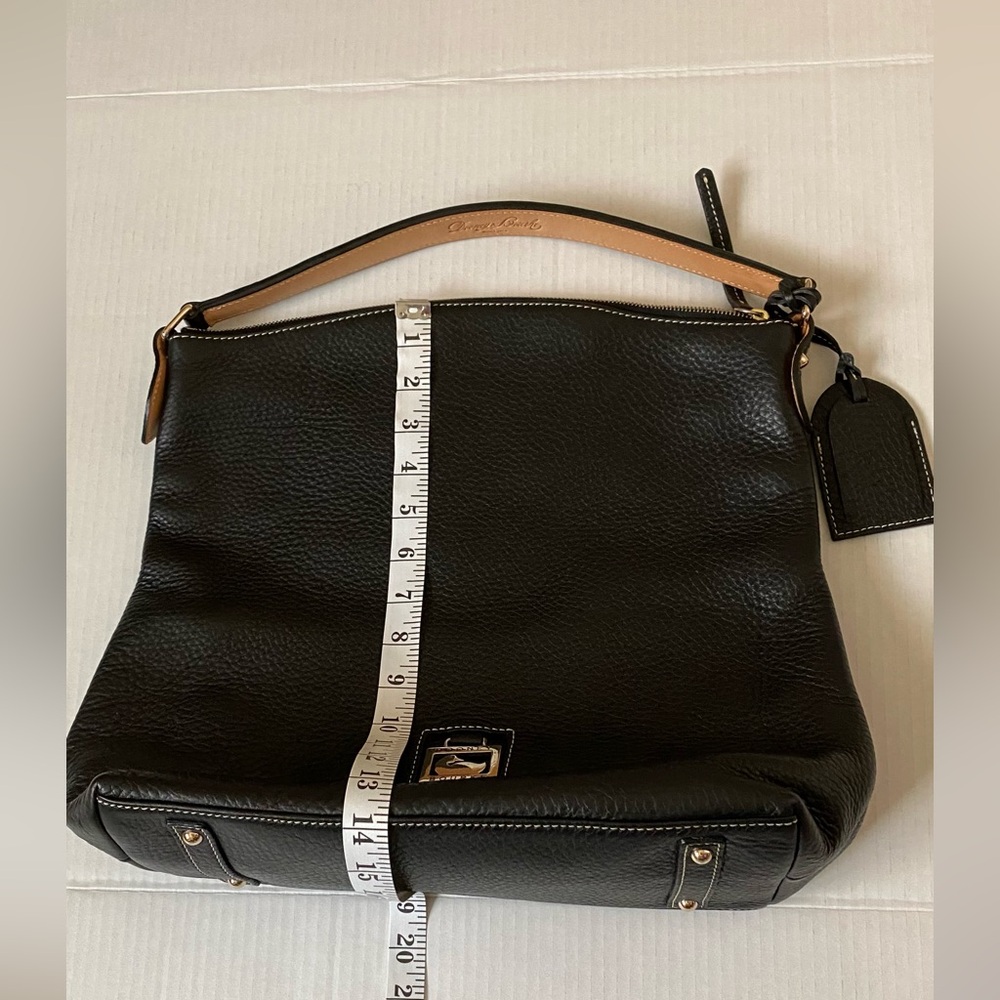 Like New Dooney and Bourke Shoulder Tote Handbag.